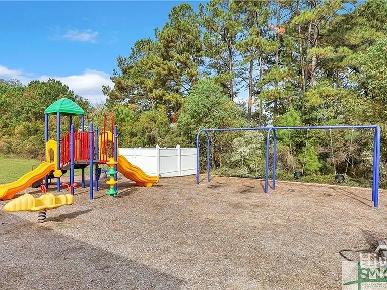 500 Governor Treutlen Cir — Photo 25