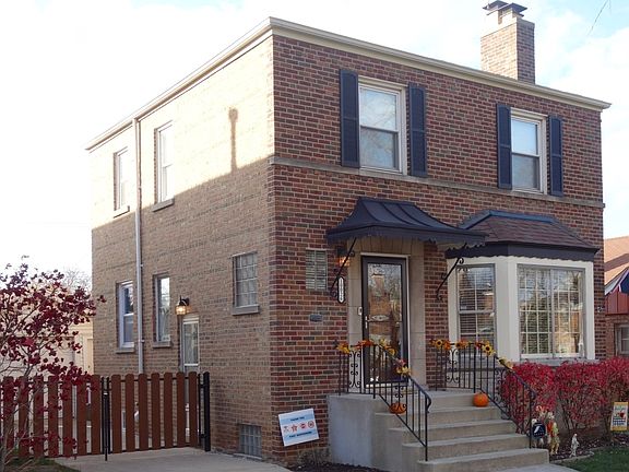 2nd image of 10026 S Artesian Ave