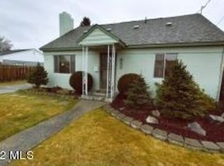 327 Sunset Ave, Wenatchee, WA 98801