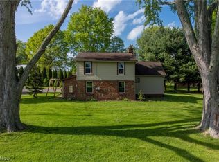 6399 Apple St, Louisville, OH 44641