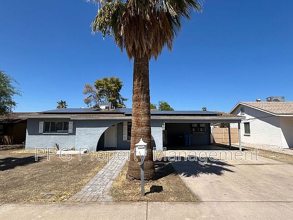 2nd image of 4434 W Altadena Ave