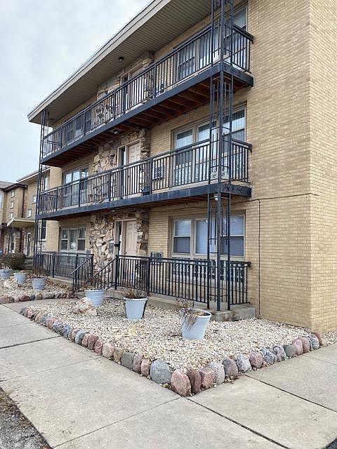 1st image of 2309 119th St APT 3