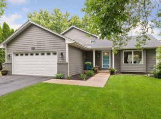 18656 Schroeder Pl, Eden Prairie, MN 55346