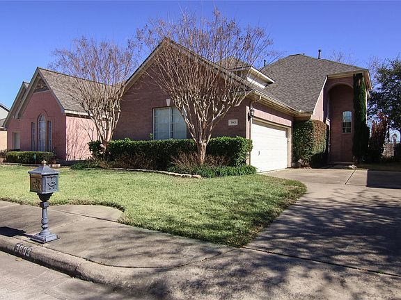 2nd image of 3903 Crystal Falls Dr
