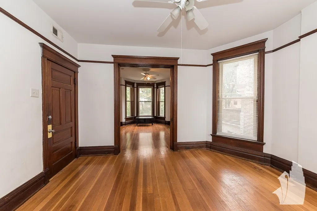 4 bed, 2.0 bath, 1350 sqft, $5,200 — Photo 4