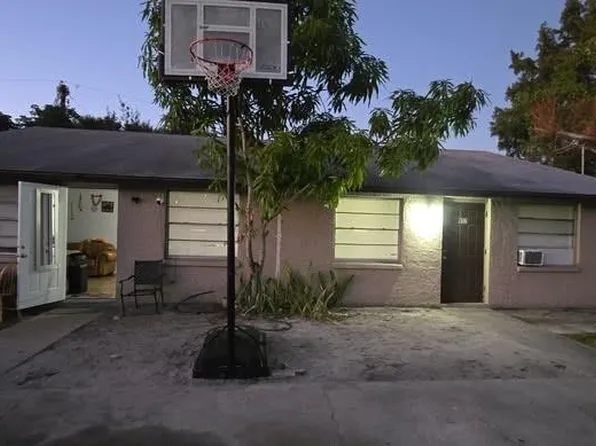 915 58th Avenue Dr E, Bradenton, FL 34203