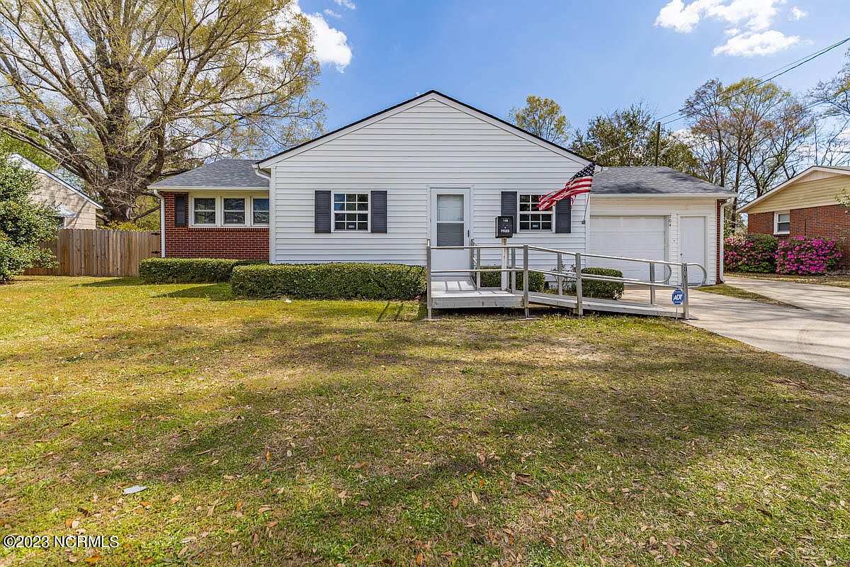 704 Henderson Drive, Jacksonville, NC 28540 | Zillow