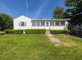 824 Hard Rd, Webster, NY 14580