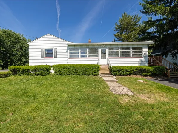 824 Hard Rd, Webster, NY 14580