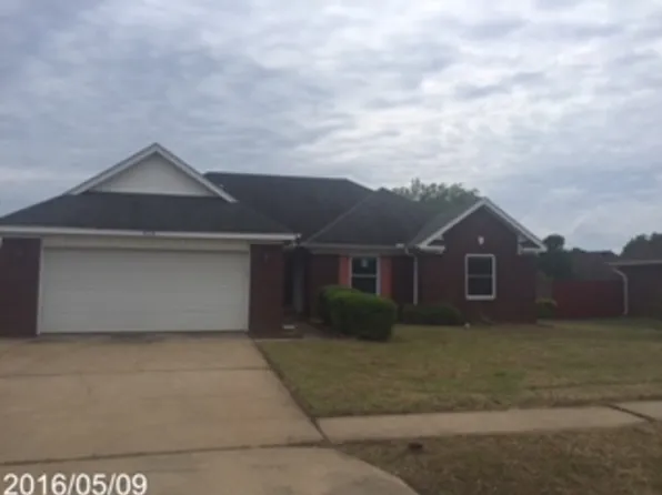 636 White Oak Dr, Marion, AR 72364