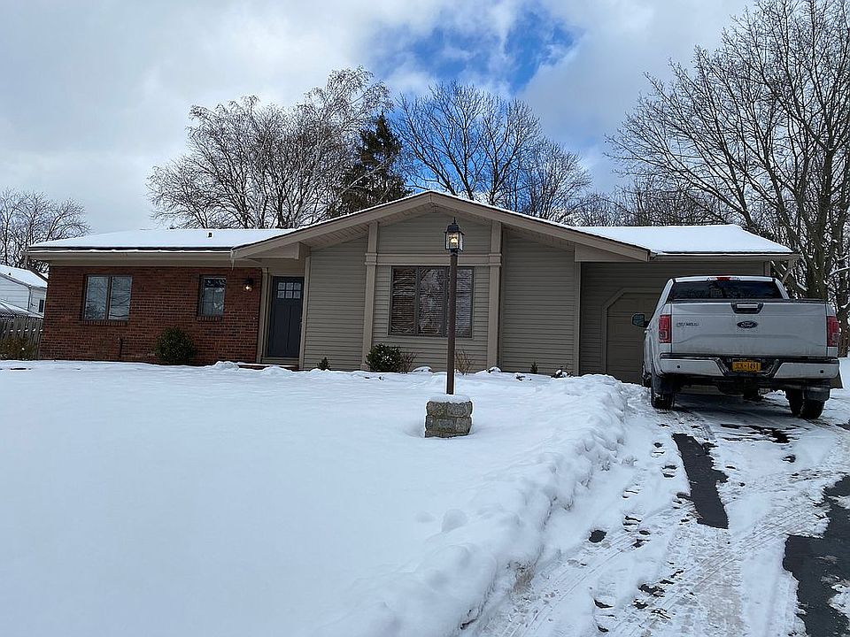 1st image of 20 Florendin Dr