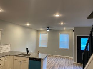 12 Grand Ave, Latonia, KY 41015