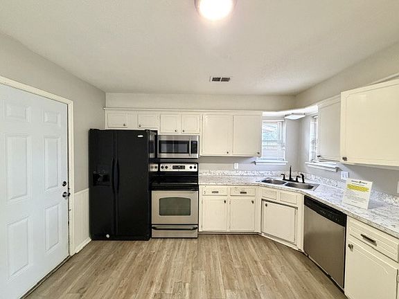 4th image of 12027 E 26th St