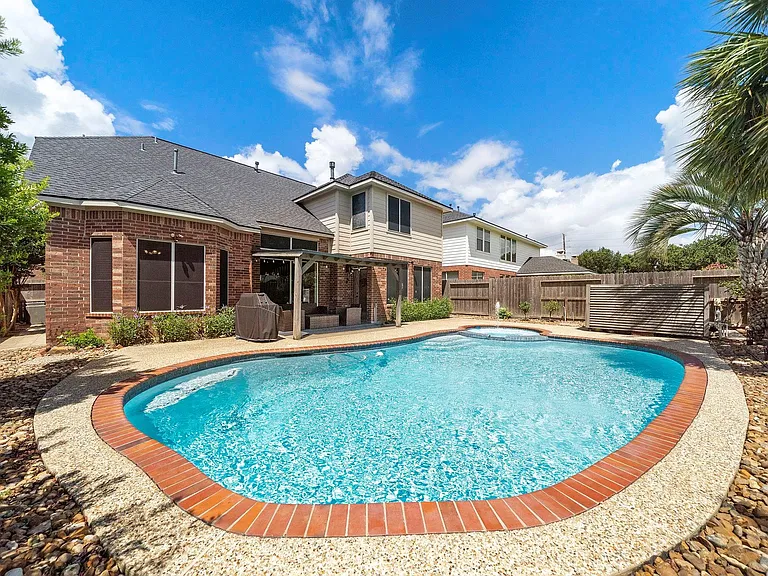 22634 Cascade Springs Dr — Photo 36
