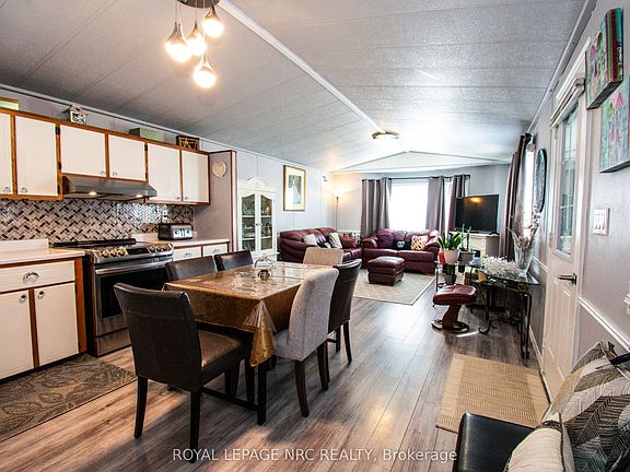 5th image of 3033 Townline Rd #83