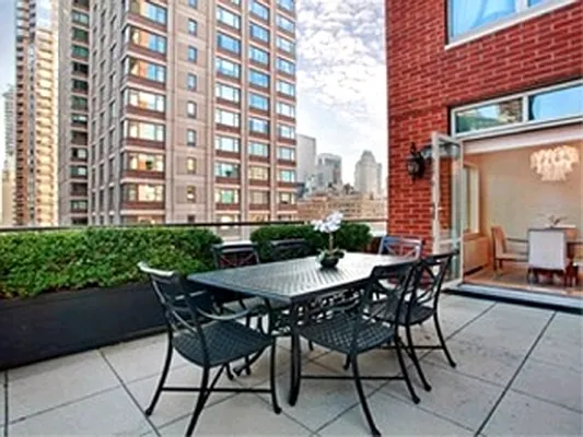 Rented by Fox Residential Group | media 18