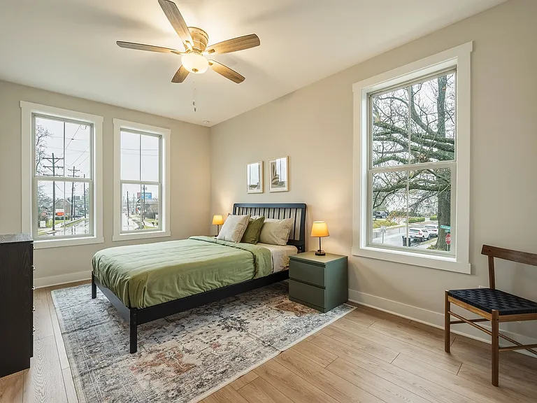 2552 Talbott Ave — Photo 14