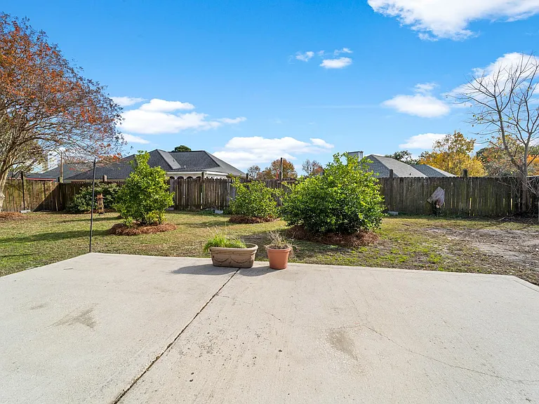 104 Forestay Ct — Photo 25