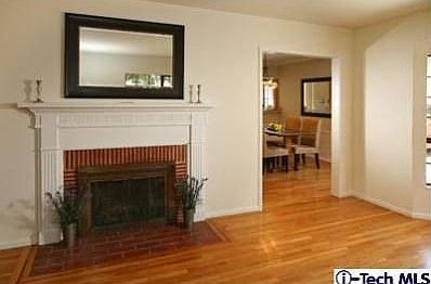 3rd image of 415 Cambridge Dr