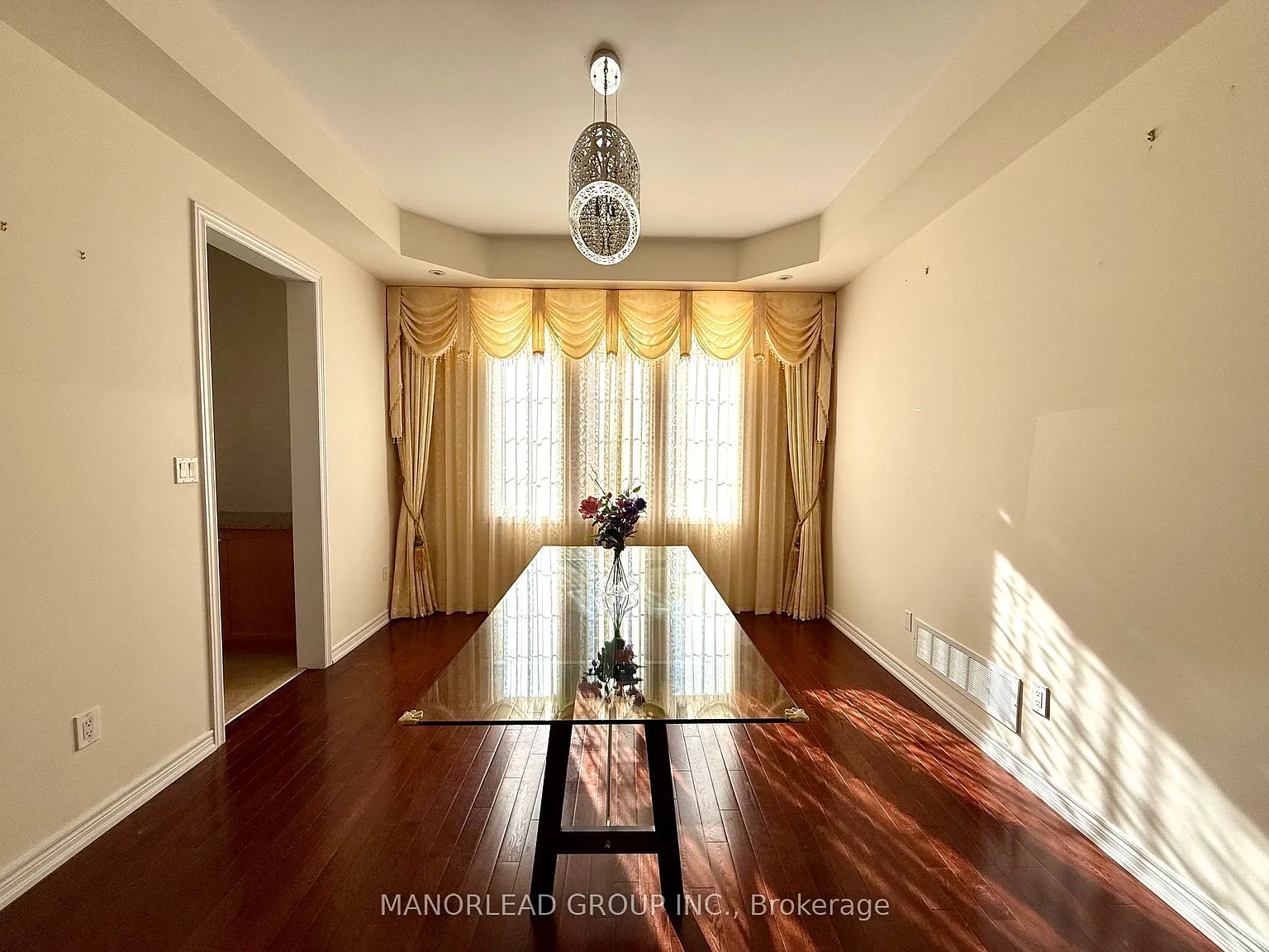 5 bed, $5,000 — Photo 4
