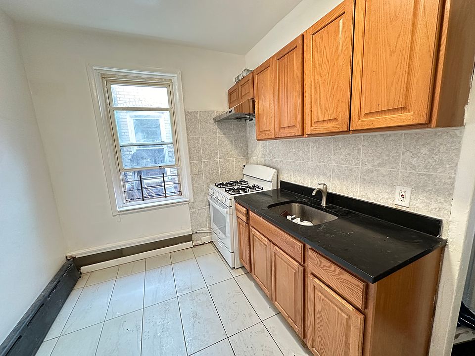 1st image of 1907 Avenue U #1
