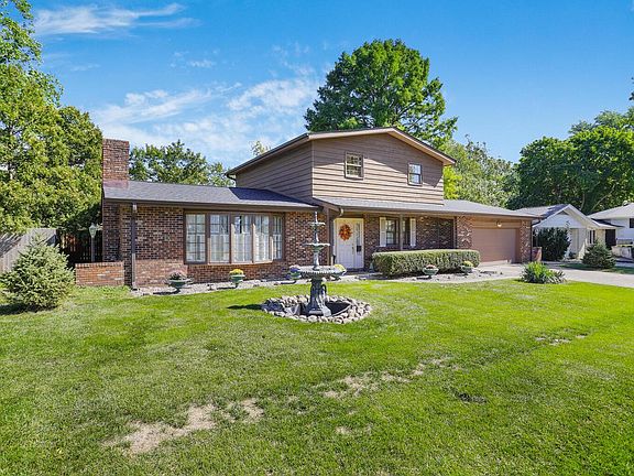 2nd image of 1808 Golfview Dr