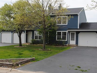 1990 Countryside Ln, Round Lake Beach, IL, 60073