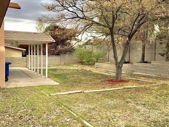 3rd image of 3728 Valerie Pl NE