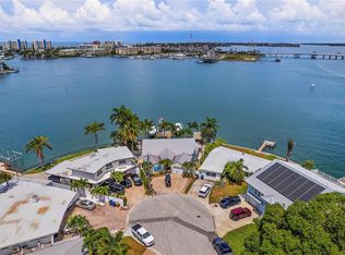 800 Bay Point Dr, Madeira Beach, FL 33708