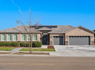 1684 W Berkshire Ln, Hanford, CA