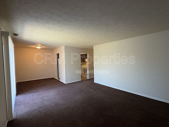 4th image of 1410 E Jefferson St #13