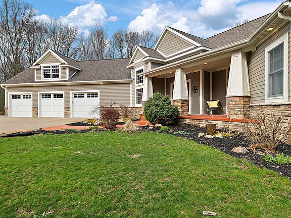 5th image of 13090 Woodhaven Dr