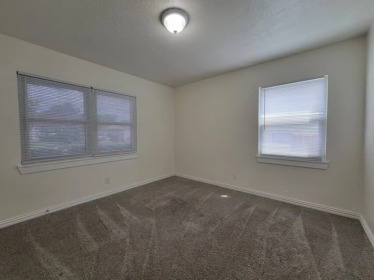 620 Lacewood Dr — Photo 9
