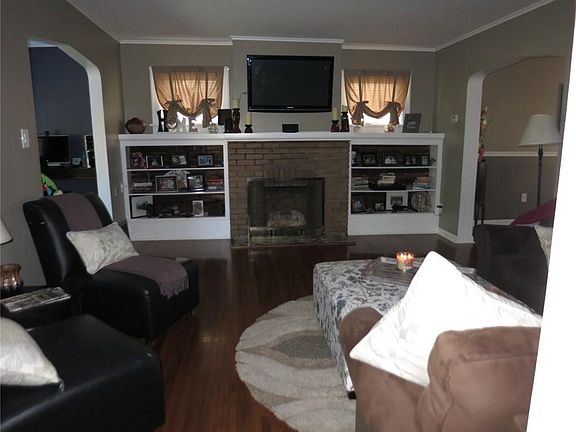 3rd image of 118 Palmer Ave