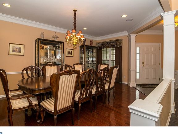 3rd image of 52 N Calder Way