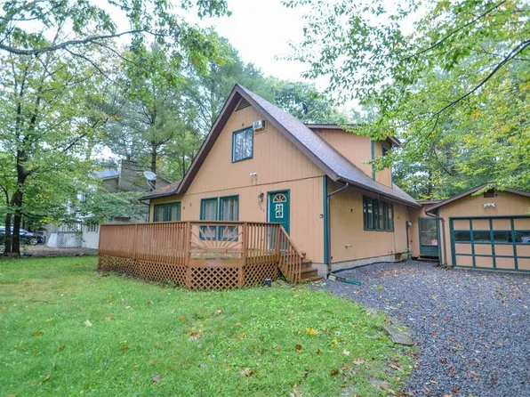 7145 Susquehanna Dr, Tobyhanna, PA 18466