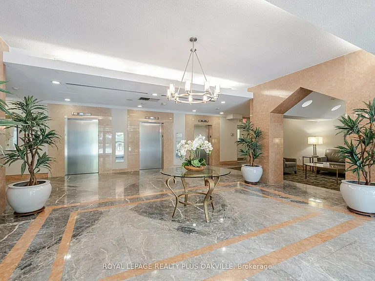 2177 Burnhamthorpe Rd W #1810 — Photo 27