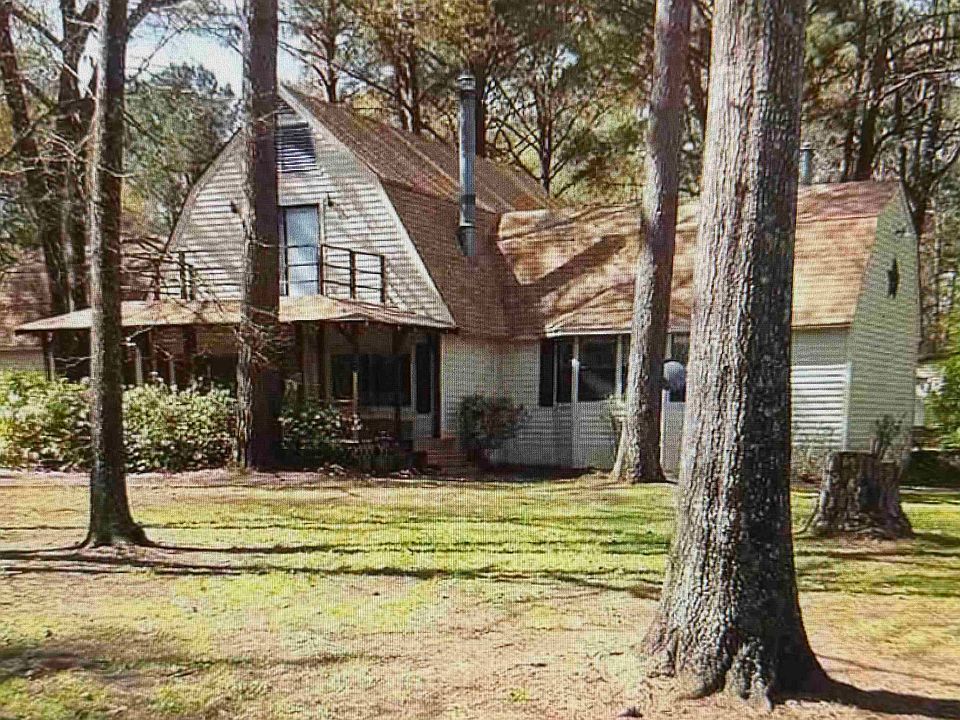 1st image of 18032 N Lakeview Dr