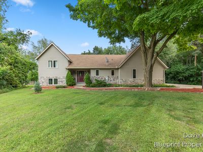 2195 Bender Rd, Middleville, MI, 49333