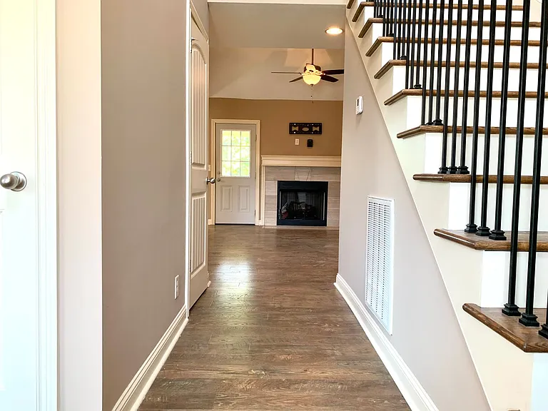 1053 Quiver Ln — Photo 3