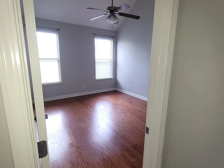 545 Griffin Cir — Photo 9