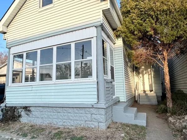 818 SE 8th St, Evansville, IN 47713