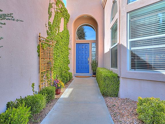 3rd image of 6521 Glen Oak NE