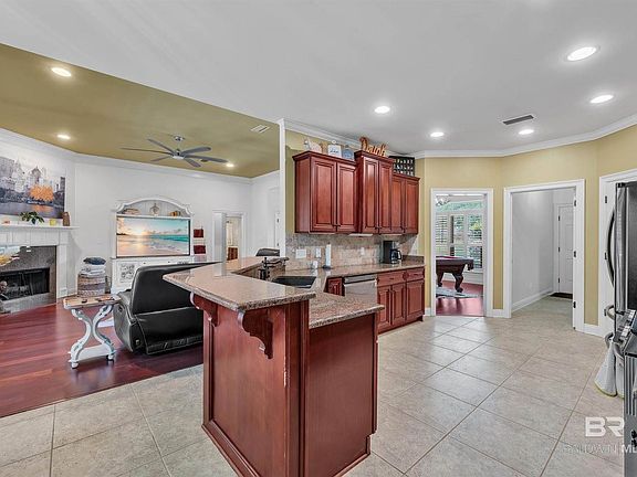 3rd image of 24085 Trowbridge Ct