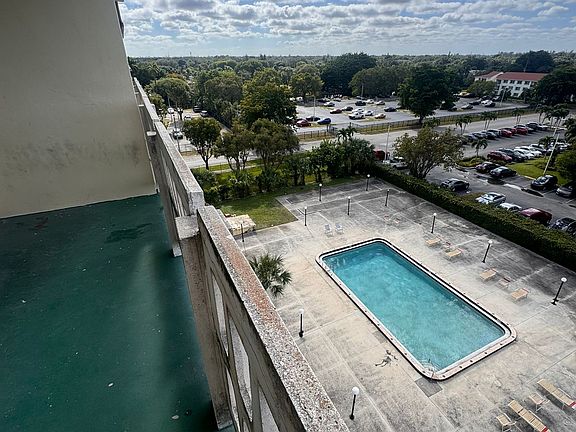 2nd image of 15600 NW 7th Ave #1-805-1
