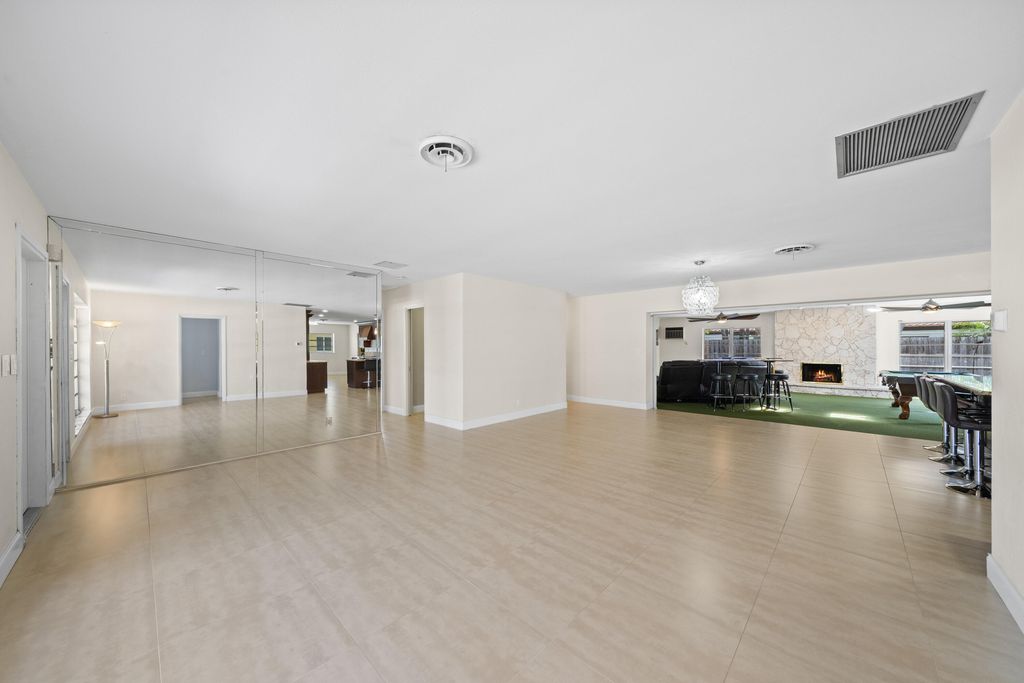 1500 SE 24th Avenue, photo 3