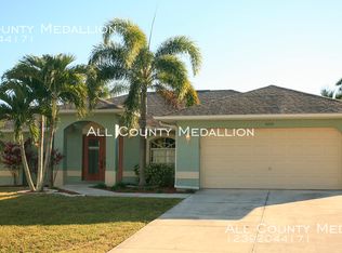 5215 SW 16th Pl, Cape Coral, FL 33914