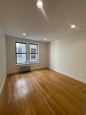 4th image of 659 W 162nd St APT 45
