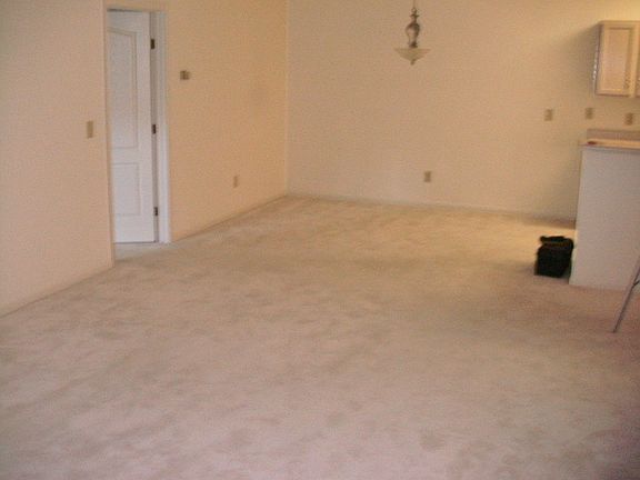 4th image of 4240 Endeavor Dr Unit 42-104
