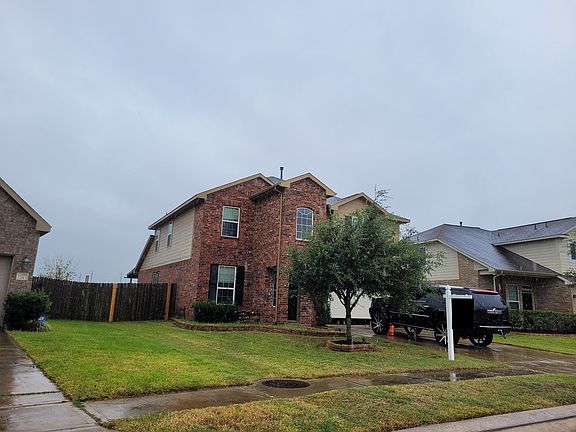 3rd image of 12559 Colony Hill Ln